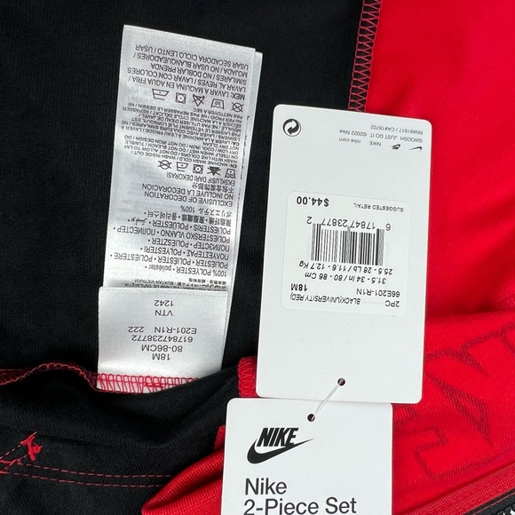 Nike Toddler Boy 2 Piece Jogging Set Size 18M - Pants Has Fabric Pulled Defect - Picture 7 of 8